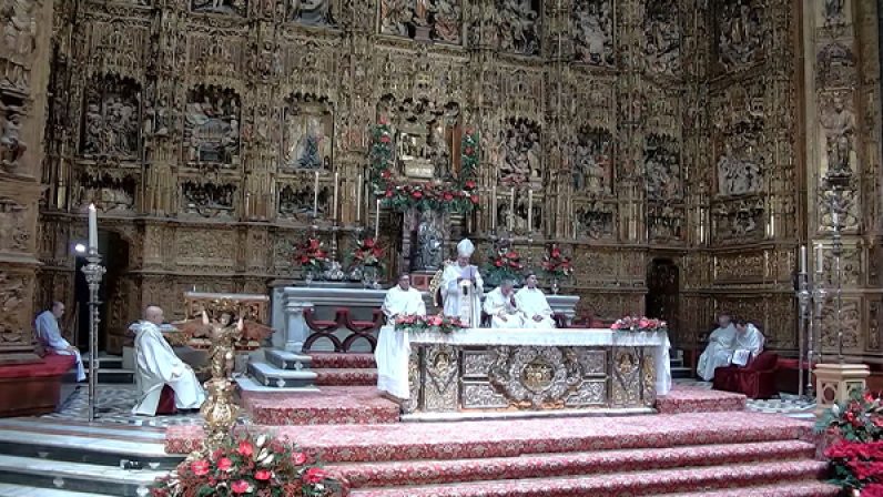 Homilía de monseñor Saiz Meneses en la Misa del Gallo (24-12-2023)
