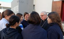 Monseñor Saiz Meneses visita el Colegio Marista San Fernando en su 90º aniversario