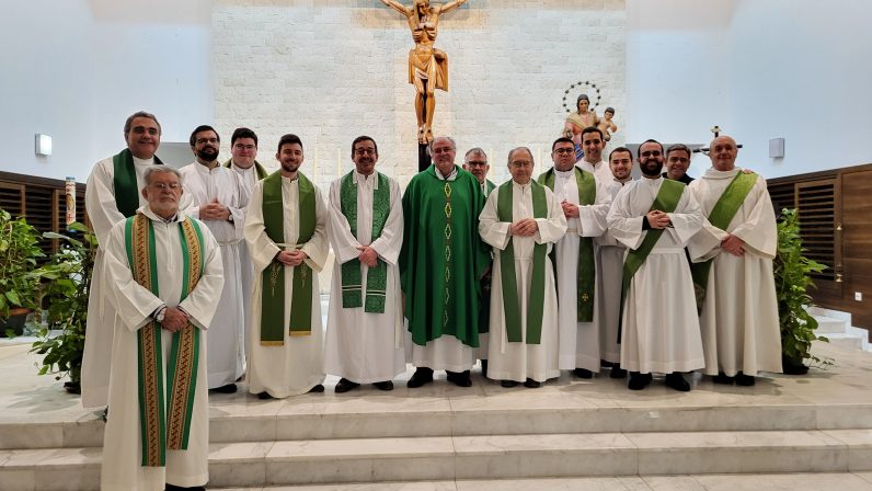 Misa de despedida del sacerdote trinitario Ángel García