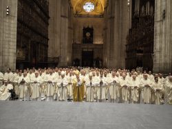 Homenaje a los sacerdotes que cumple sus bodas de oro y plata 2024